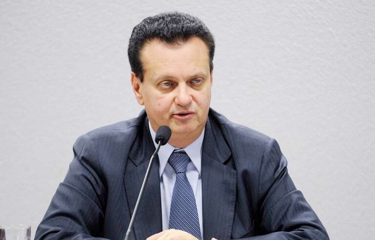 Lula quer apoio do PSD no primeiro turno