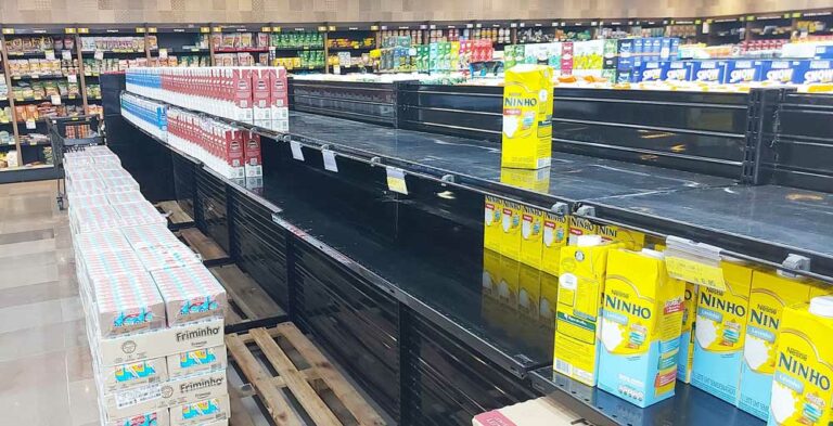 Preço do leite dispara e vendas no mercado caem