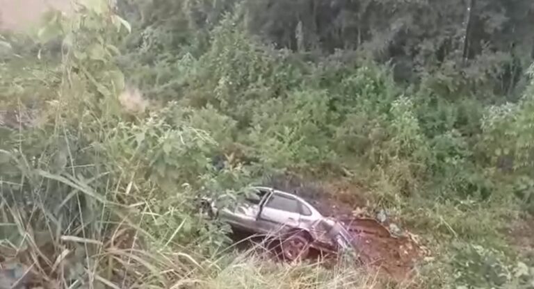 Homem e mulher ficam feridos em grave acidente na PR-281