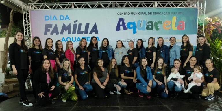 Dia da Família comemorado com pais, professores e alunos do Cmei Aquarela
