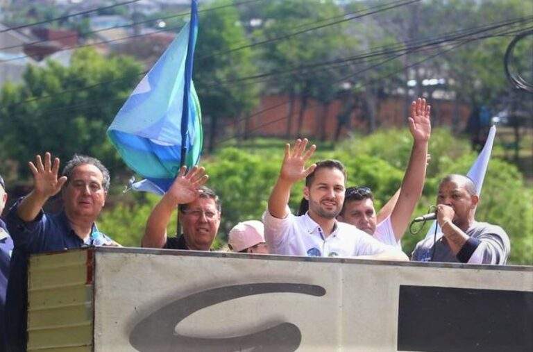 Dobradinha da família Litro elege Paulo para a Câmara e Adão na Assembleia