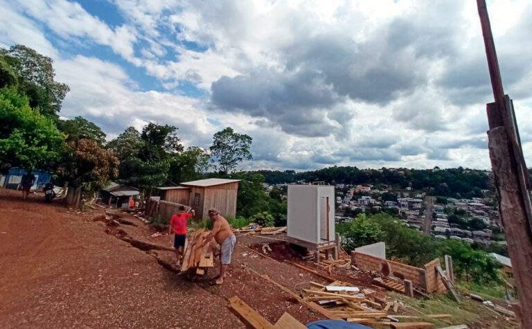 Prefeitura estuda plano para realocar moradores de área de risco