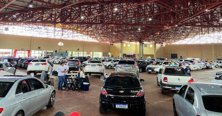 300 veículos à venda neste fim de semana, em Beltrão