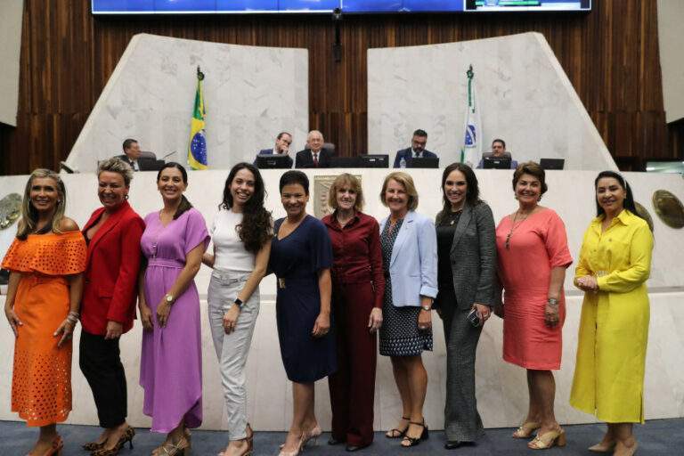 Na Assembleia, Bancada Feminina vai homenagear dez mulheres em março