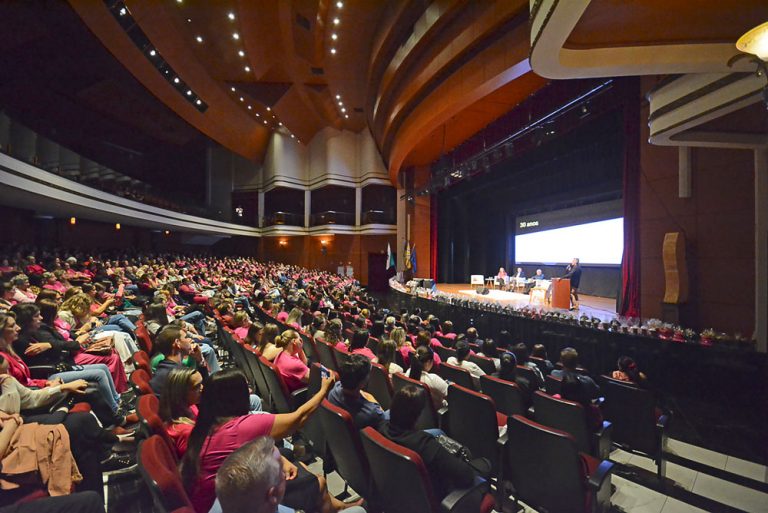 Francisco Beltrão recebe grandes espetáculos musicais em maio