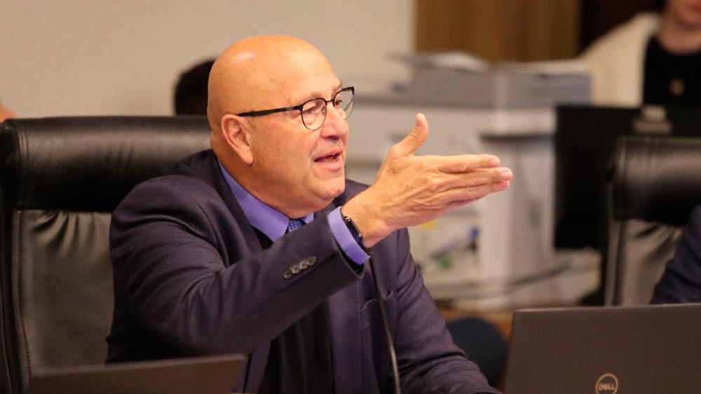 O deputado Luiz Claudio Romanelli (PSD) defende a gratuidade no uso do sistema de transporte urbano nas cidades brasileiras.