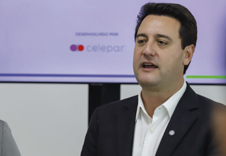 Prefeitos deixam o PL por lealdade ao governo Ratinho Júnior