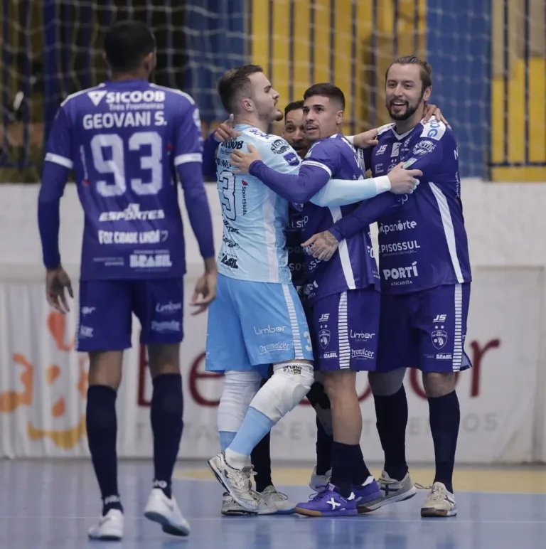 Série Ouro: ABF leva virada do Foz no Sarará