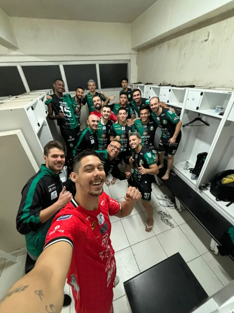 Marreco vence Blumenau fora e sobe na tabela da LNF