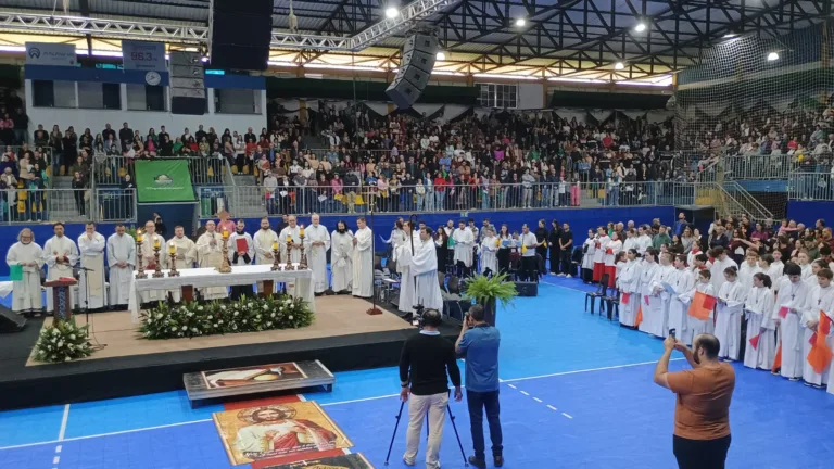 Durante a missa, dom Edgar sugere feriado municipal
