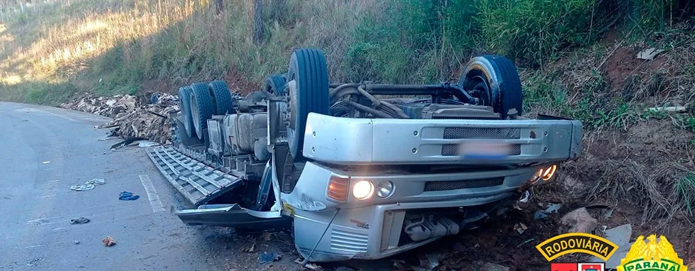 Motorista não resistiu e entrou em óbito no local do acidente. Divulgação: BPRv