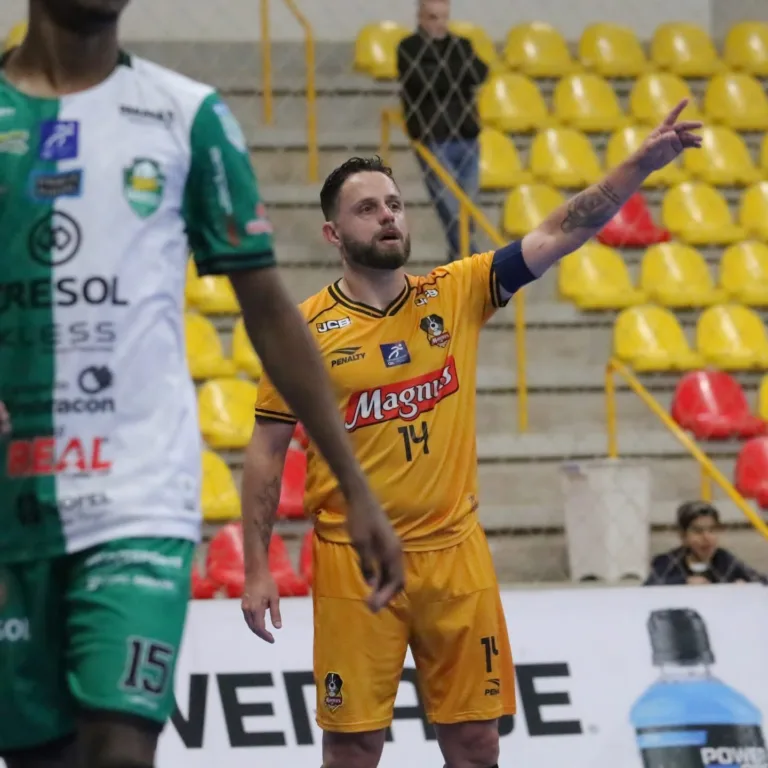 LNF: Marreco perde do líder Magnus