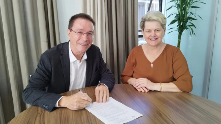 Pedron lança edital para modernizar iluminação pública municipal