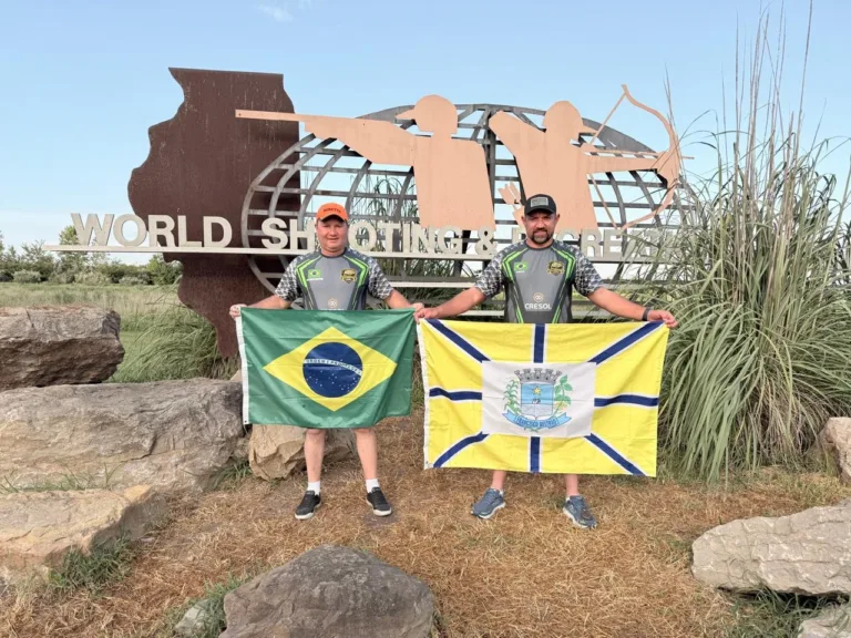 Beltronenses Dilamar Santini e Maicon Blazius no mundial de trap americano