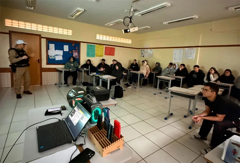 Projeto “Jovem no Trânsito” leva conscientização a estudantes do João Paulo II