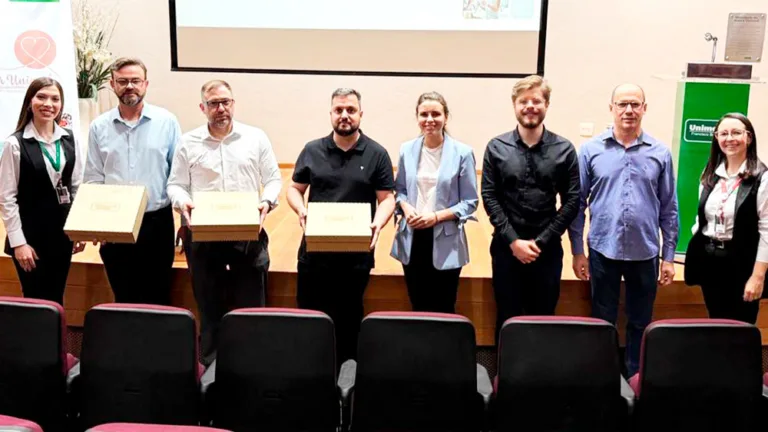 Unimed Francisco Beltrão recebe 12novos médicos aspirantes a cooperados