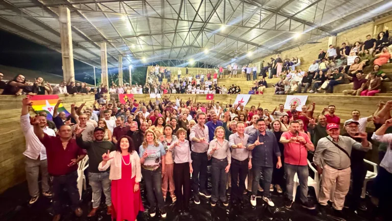 Gleisi lança o nome de Luciana para concorrer a deputada federal