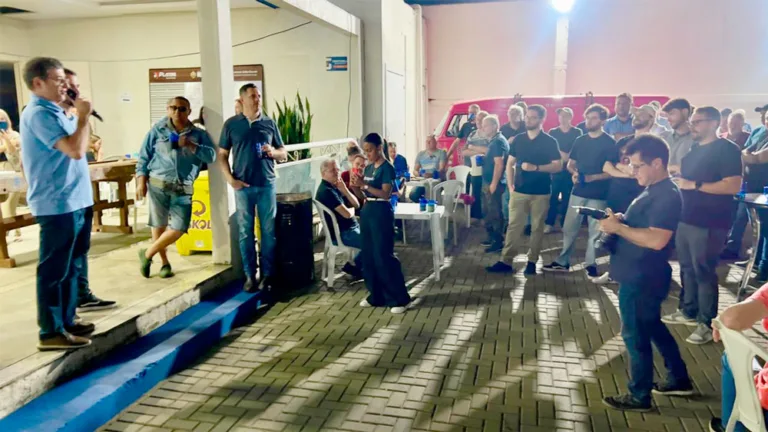 Madebel celebra aniversário de 30 anos ao lado de clientes e amigos