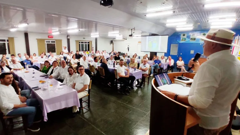 Saber ouvir é importante para a saúde mental