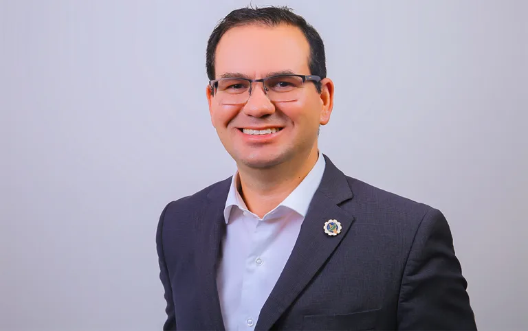 Brasil pode exportar mais petróleo devido à guerra no Oriente Médio