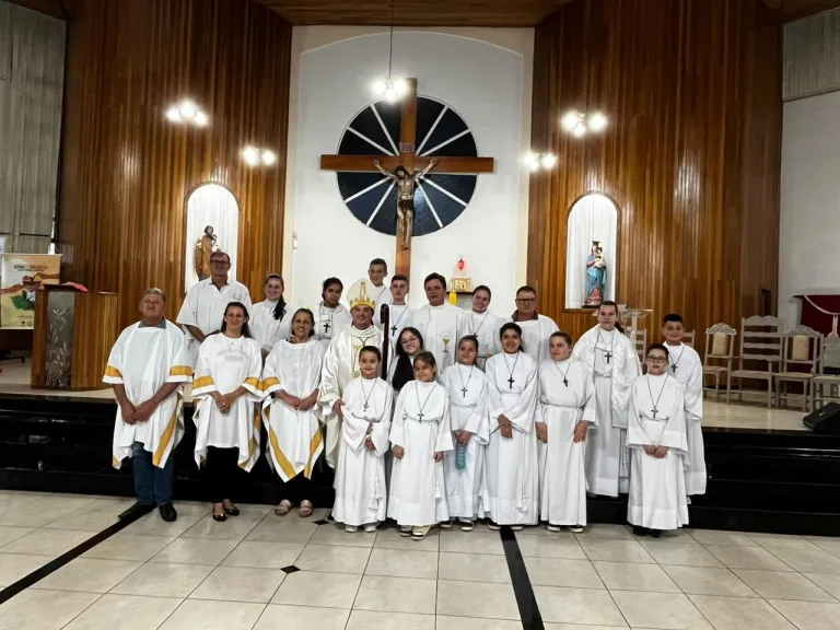 Assesoar fortalece laços históricos e de luta social em Santa Missa da Novena de Cristo Rei