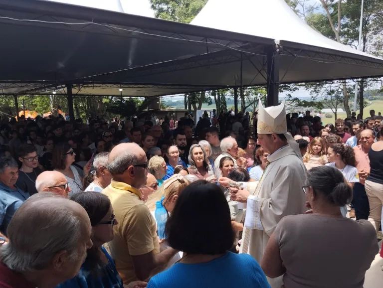 Cruzeiro do Iguaçu: Milhares de fieis participam da Romaria de Nossa Senhora da Saúde