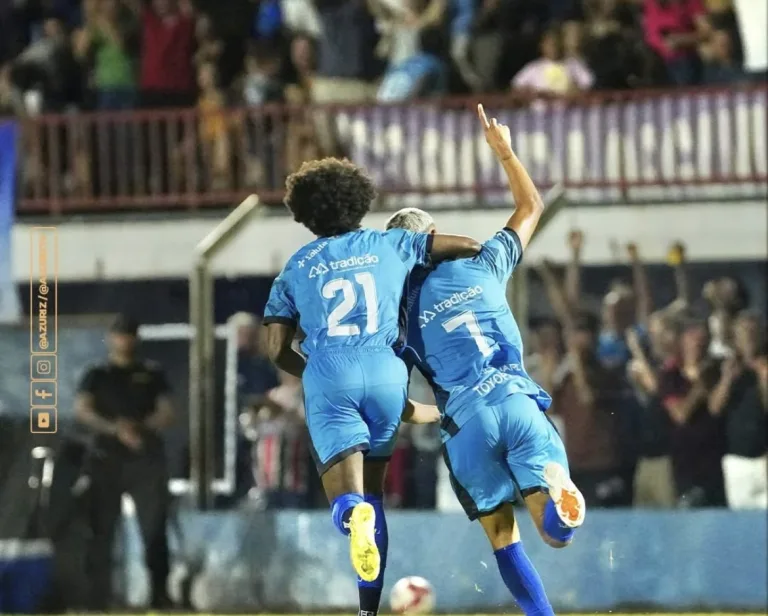 Azuriz bate o Athletico e vence a segunda seguida