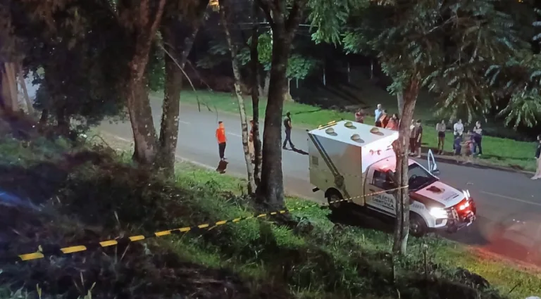 Fim de semana começa com duas mortes em estradas da região