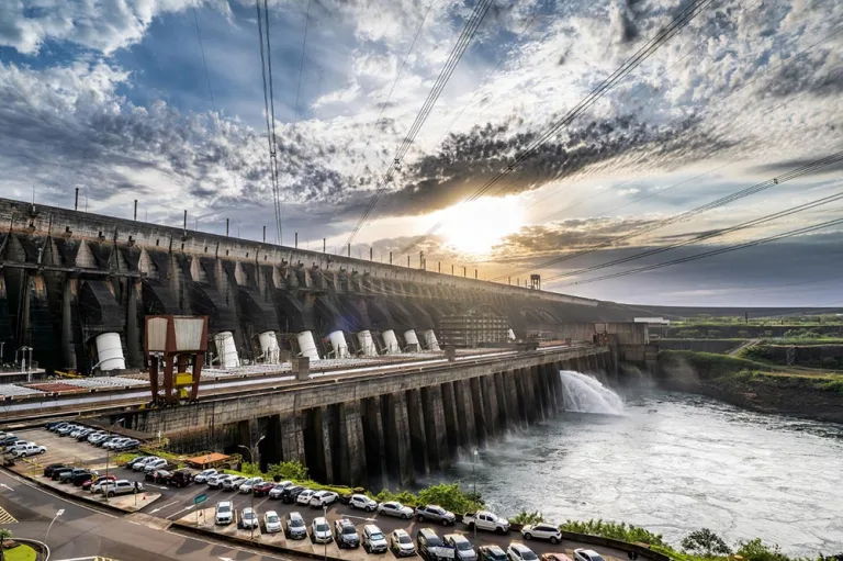 Itaipu e CCEE iniciam recebimento de propostas para venda de I-RECs