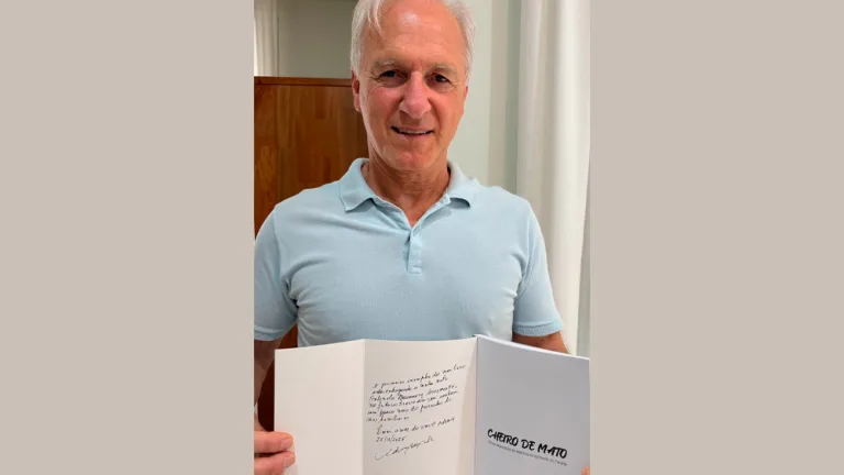 Adamir Boccasanta estreia com o livro “Cheiro de Mato”