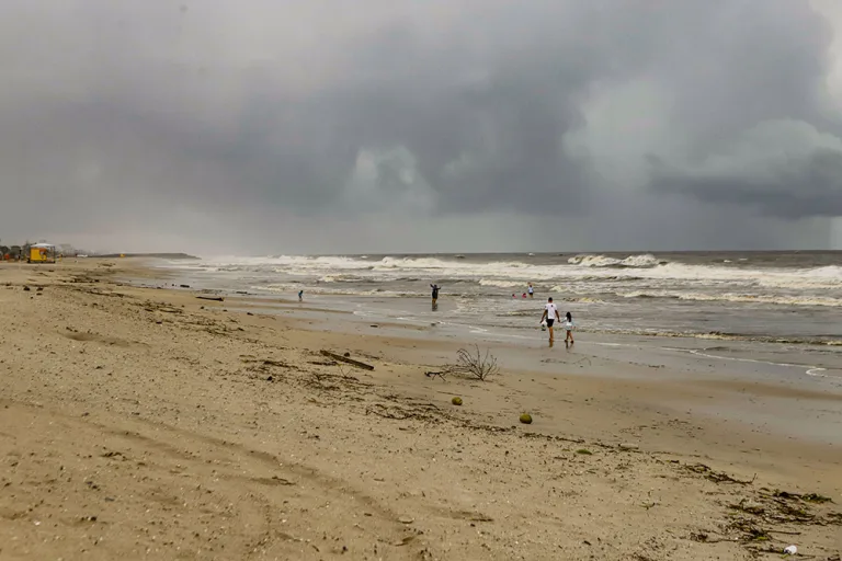 Tempestades com altos volumes de chuva atingem o Paraná esse fim de semana