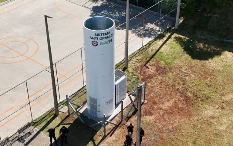 Chapecó instala sistema antigranizo; veja como funciona