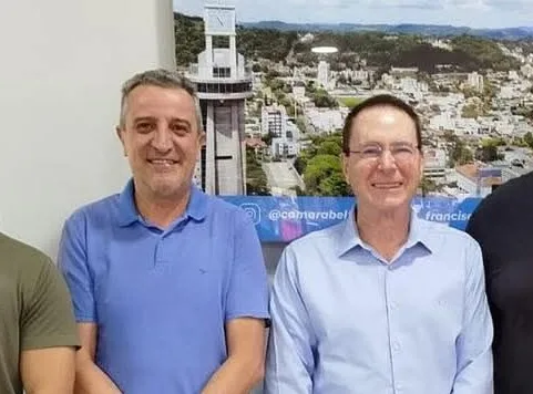 Oberdan toma posse como secretário da gestão Pedron nesta segunda