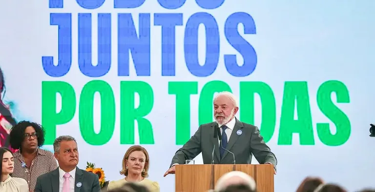 Presidente defende que luta contra feminicídio deve ser sobretudo dos homens