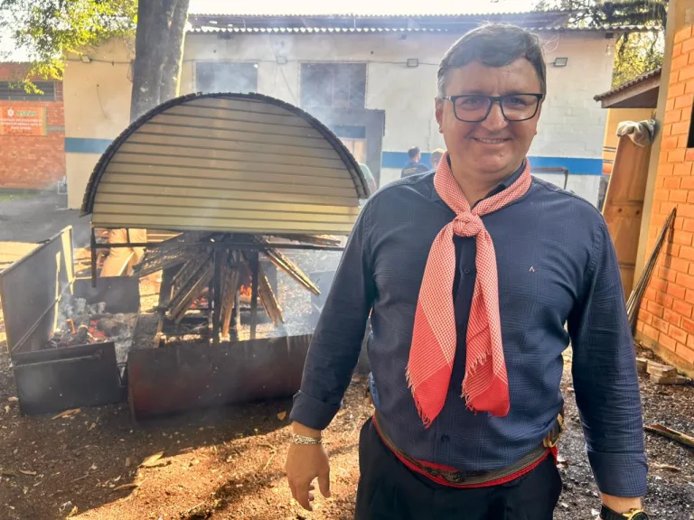Domingo tem costelão do CTG na Expobel