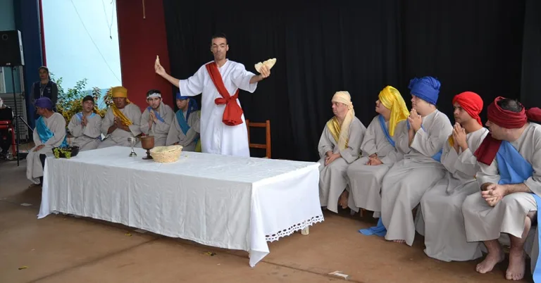 Apae encenará a Paixão de Cristo com mais de 100 alunos