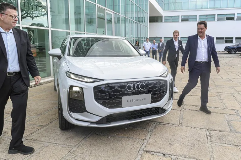 Novo Audi Q3 chega em maio no Brasil, e será produzido em São José dos Pinhais