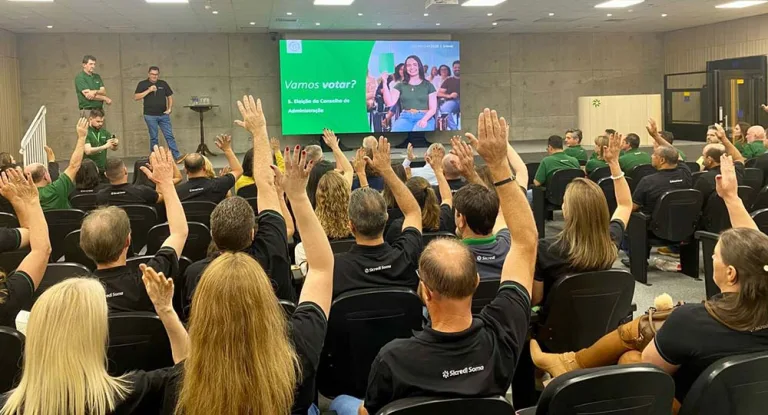 Associados do Sicredi Soma reelegem Clemente Renosto à presidência