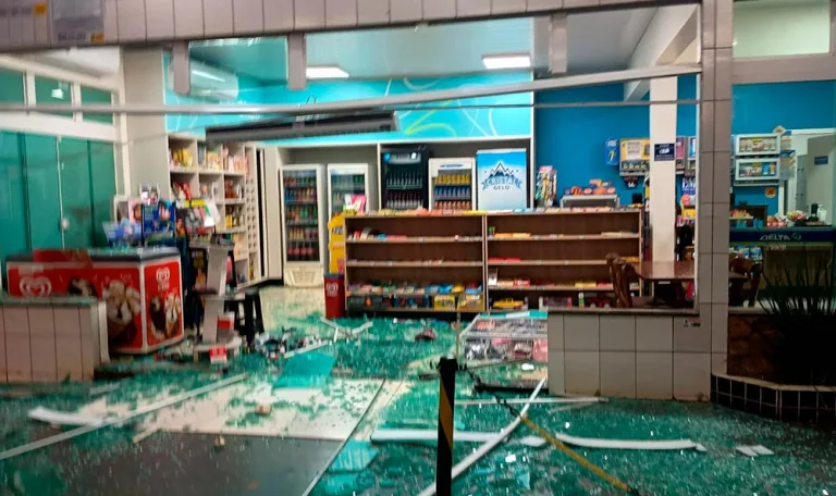 Posto de combustíveis é arrombado em Vista Alegre