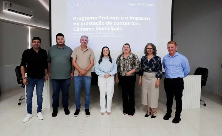 Câmaras de Vereadores trocam experiência em evento regional
