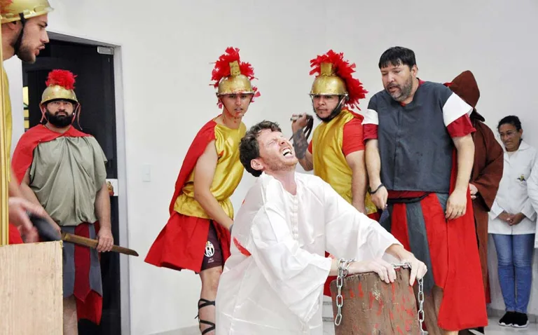 Paixão de Cristo será encenada por jovens em duas apresentações