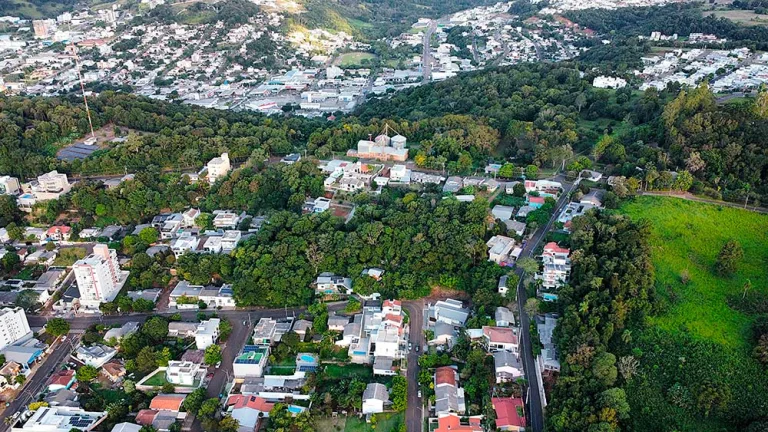 Misturini sugere via no morro do Secador da Gralha Azul
