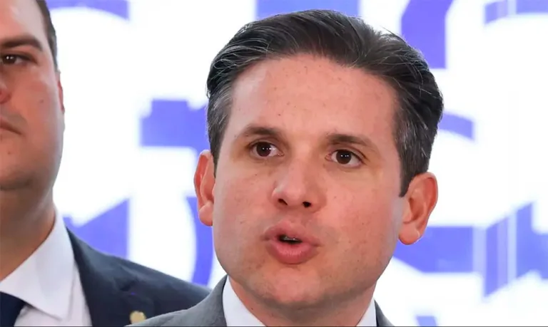 Motta cria a comissão especial para analisar 6 x 1