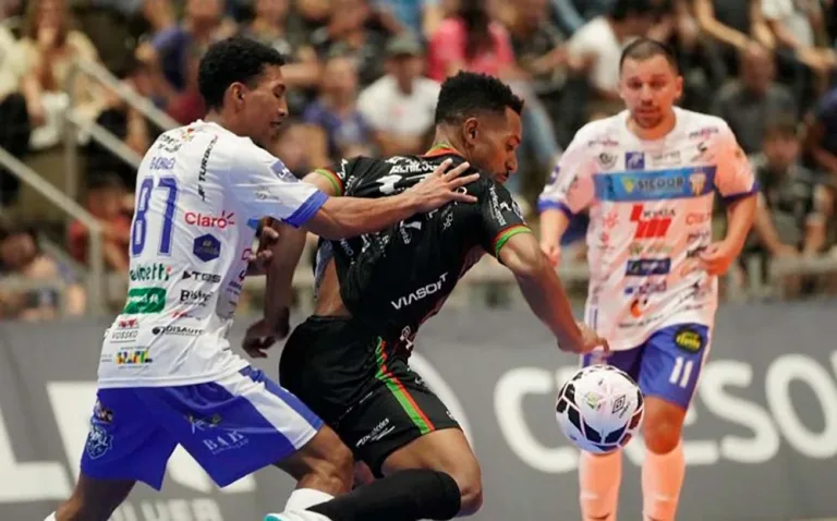 Acel assume vice-liderança da Liga Silver