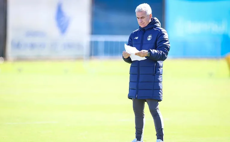 Grêmio enfrenta o Palestino em Santiago