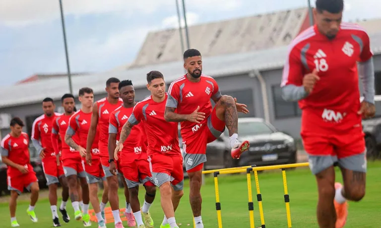 Inter trabalha de olho no clássico do final de semana