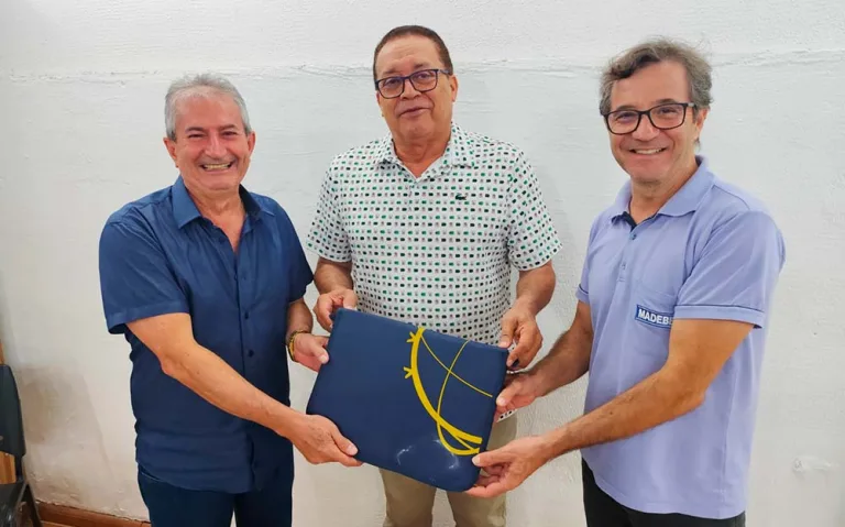 Valdir de Souza assume como presidente do União