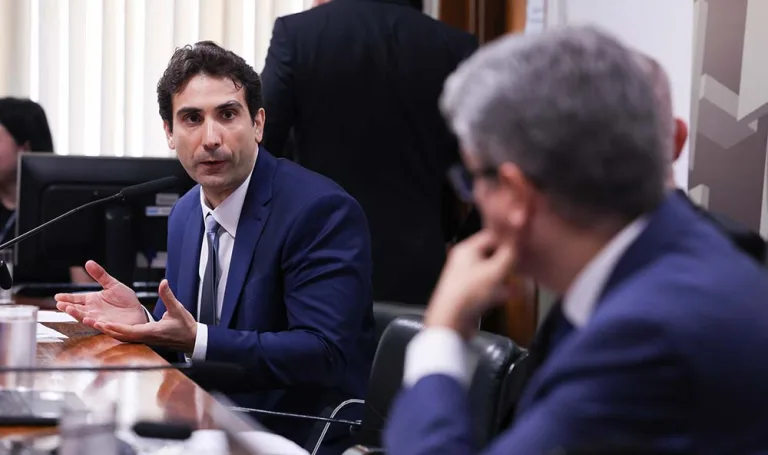 Orientação era investigar qualquer um, “sem pirotecnia”, diz Galípolo