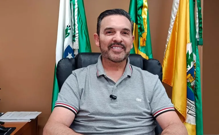 Ricardinho preferiu a prefeitura à campanha