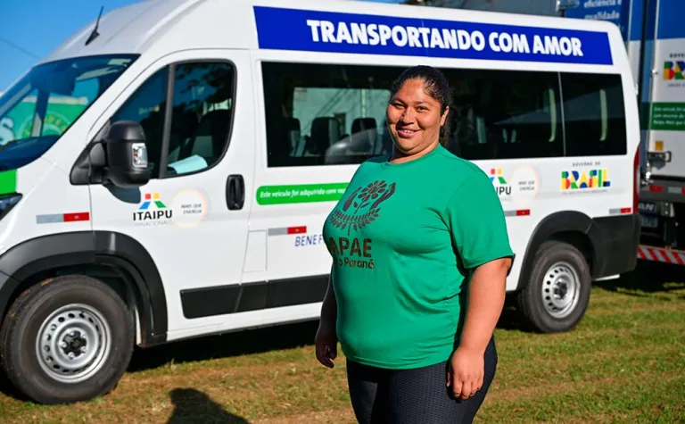 Itaipu entrega veículos a Apae no Noroeste do Paraná